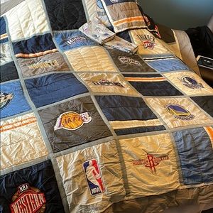 Pottery Barn Teen Full size NBA Western Conference quilted comforter